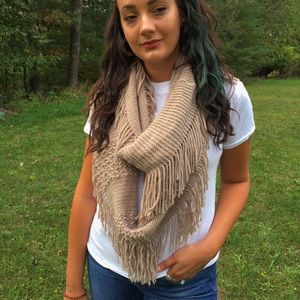 Knit infinity scarf